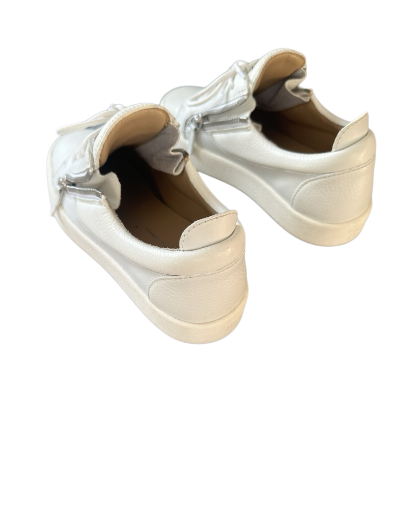 Giuseppe Zanotti Frankie White