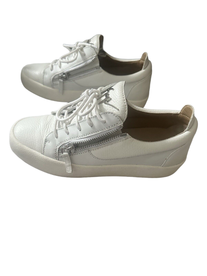 Giuseppe Zanotti Frankie White